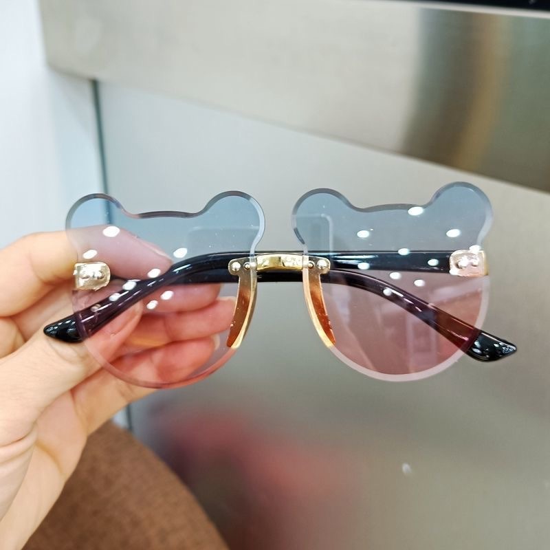 Kids UV400 Cute Frameless Sunglasses – Soft, Lightweight & Safe for Outdoor Play