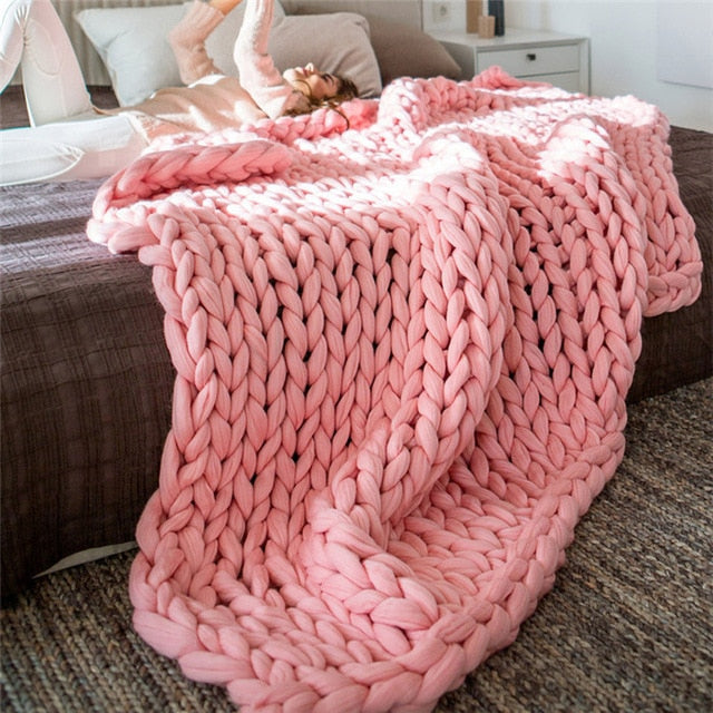 Chunky Knitted Blanket – Super Thick Soft Handmade Throw for Sofa & Bed