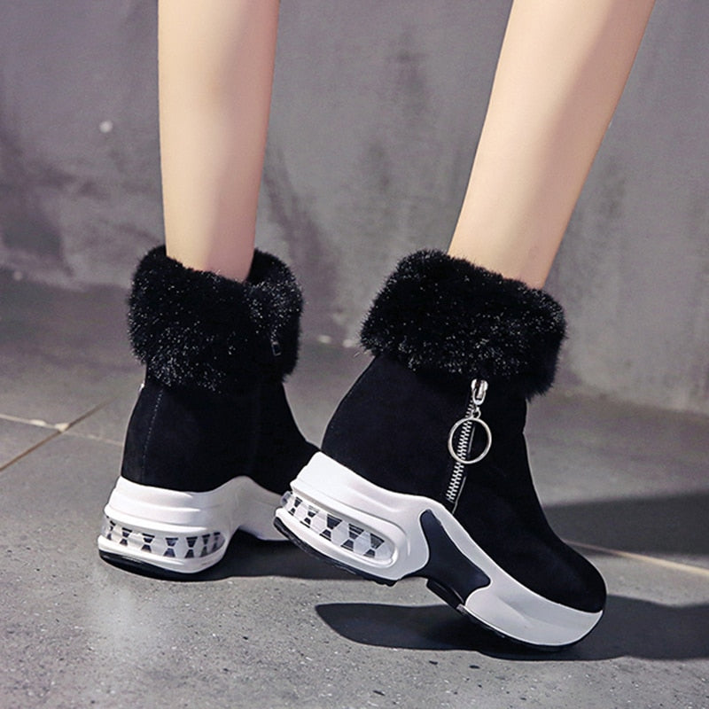 Women’s Warm Plush Ankle Winter Boots | Non‑Slip Cozy Fashion Shoes