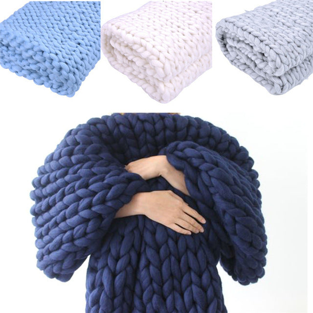 Chunky Knitted Blanket – Super Thick Soft Handmade Throw for Sofa & Bed