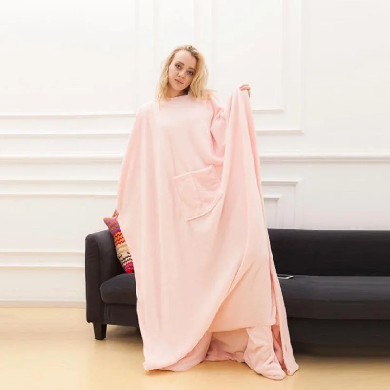 Hooded TV Blanket – Soft Coral Fleece Throw with Pocket for Winter Comfort
